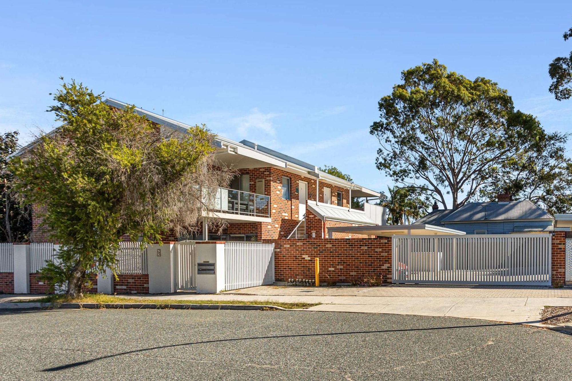 Tranquil Tree Views 2 Bedroom 2 Bathroom Apartment パース エクステリア 写真